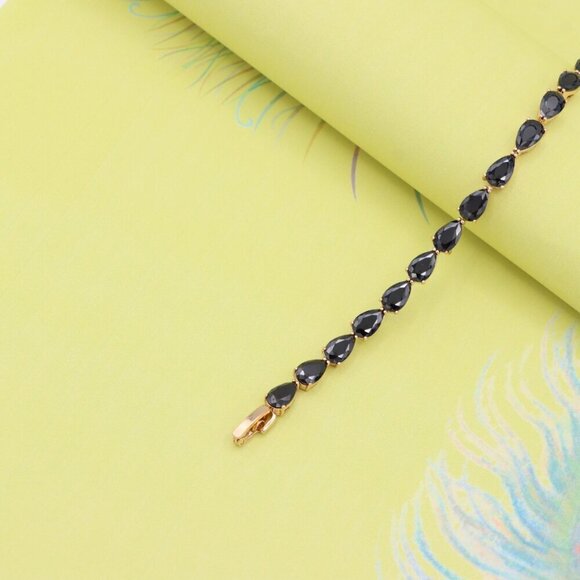 "Rose Gold Bracelet with Black Teardrop Stones – Bold & Elegant, XPBL0814 - Picture 5 of 12